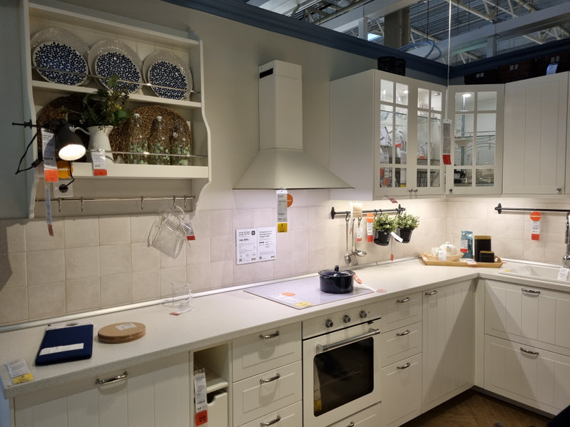 Comment décorer une cuisine Ikea blanche ?