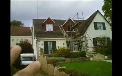 comment faire un chien assis sur une toiture ?