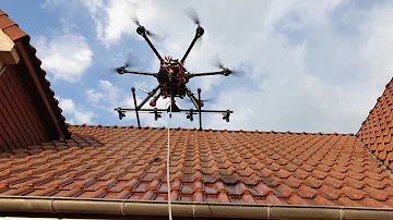 quel drone pour nettoyer les toitures ?