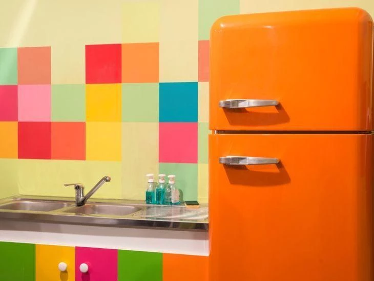 30 refrigerateurs colores qui rendent nimporte quel environnement plus gai.jpg